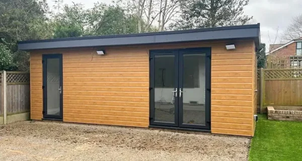 A face on view of a garden room CJ Smiths built in St Albans
